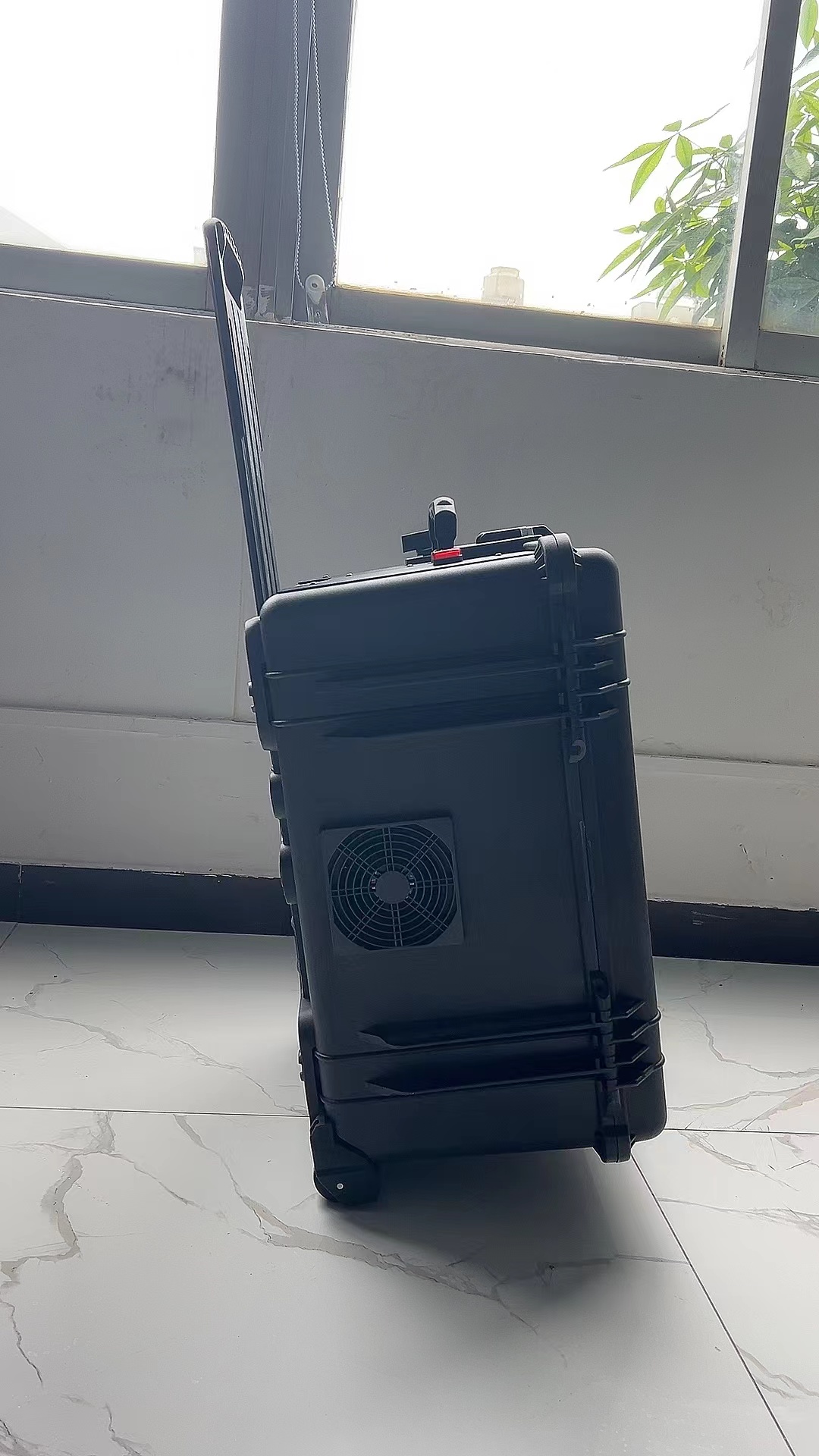 松溪手拉箱型移动通信干扰器